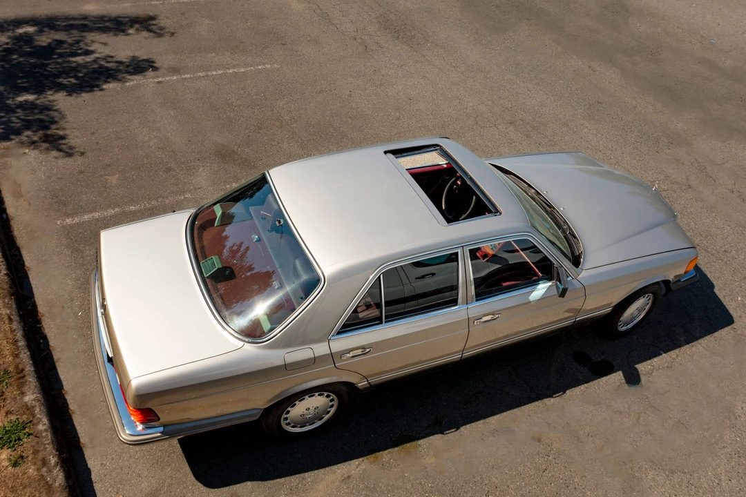 1988 Mercedes-Benz W126 S-Class Sedan - Image 10 of 31