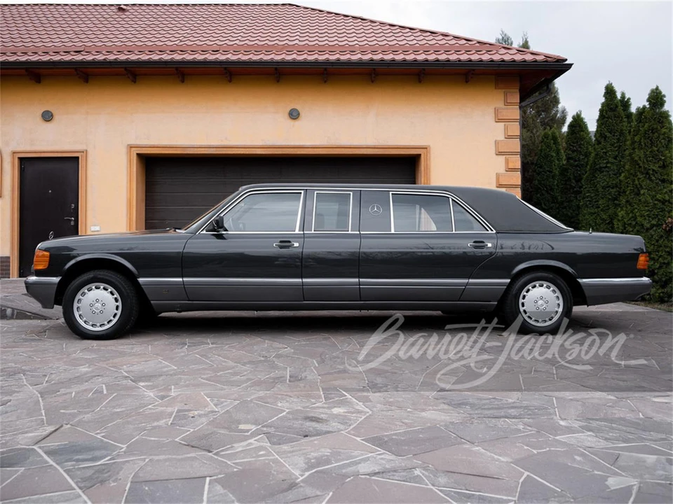 1988 Mercedes-Benz W126 S-Class Sedan - Image 2 of 5