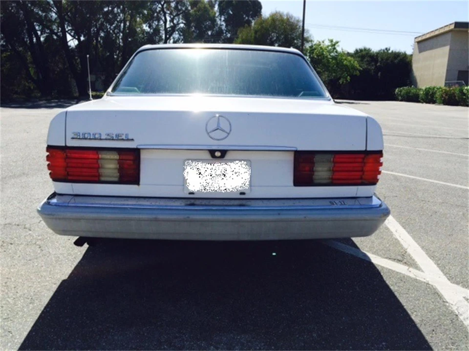 1988 Mercedes-Benz W126 S-Class Sedan - Image 4 of 11