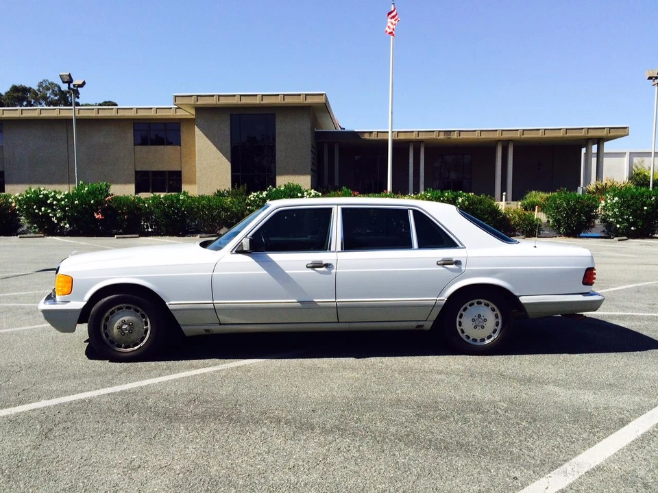 1988 Mercedes-Benz W126 S-Class Sedan - Image 5 of 11