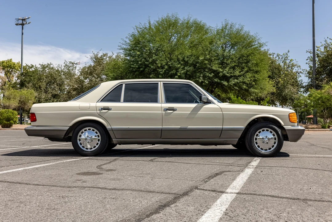 1988 Mercedes-Benz W126 S-Class Sedan - Image 15 of 31