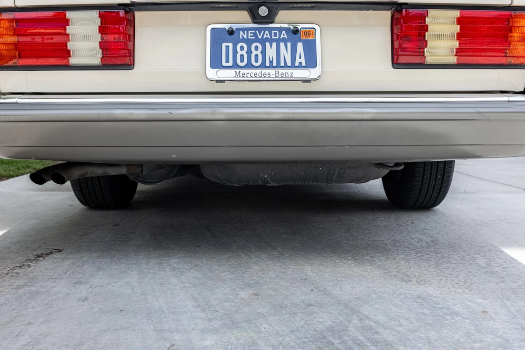 1988 Mercedes-Benz W126 S-Class Sedan - Image 25 of 31