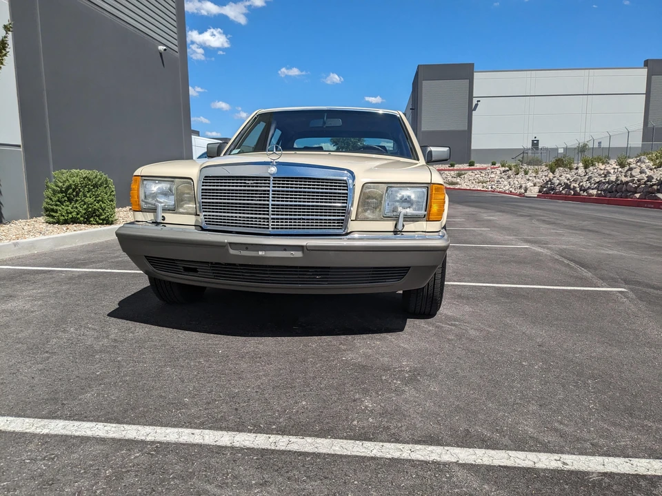 1988 Mercedes-Benz W126 S-Class Sedan - Image 7 of 31