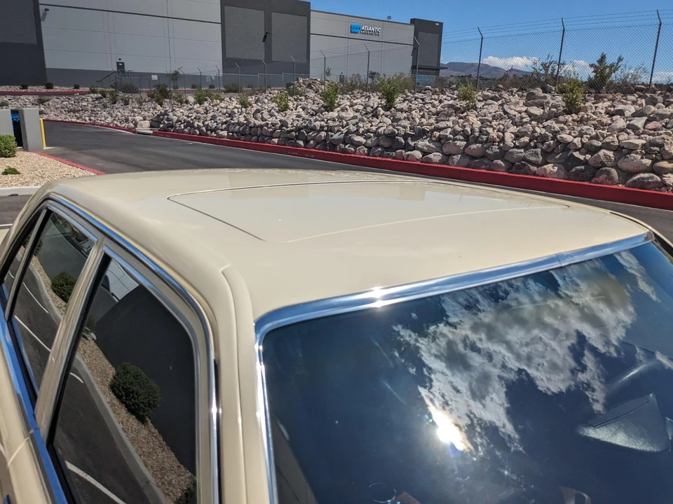 1988 Mercedes-Benz W126 S-Class Sedan - Image 29 of 31