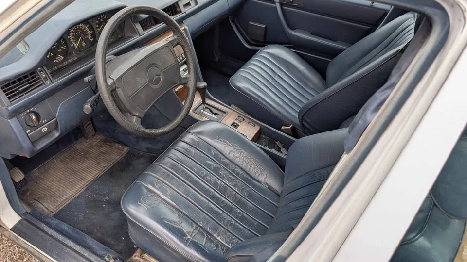 1988 Mercedes-Benz W124 E-Class - Image 8 of 16