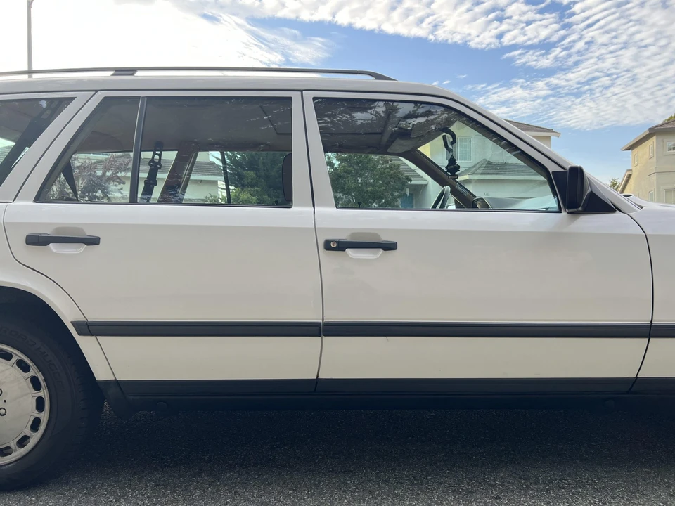 1988 Mercedes-Benz W124 E-Class - Image 28 of 31