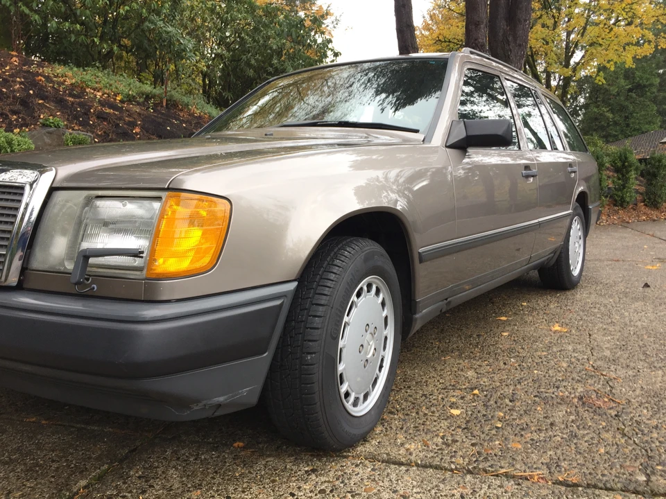 1988 Mercedes-Benz W124 E-Class - Image 26 of 31