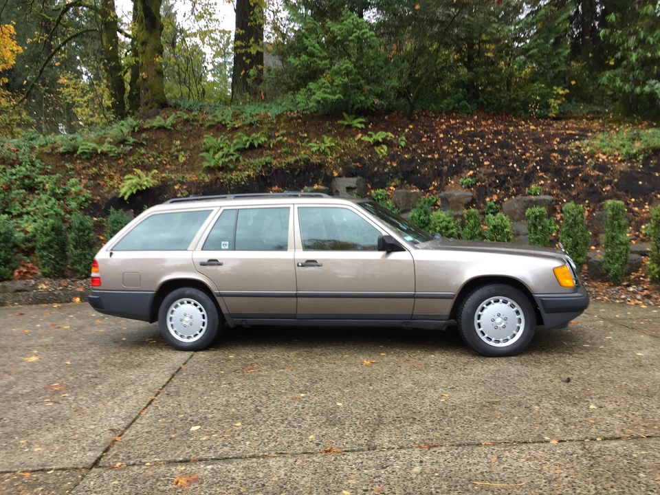 1988 Mercedes-Benz W124 E-Class - Image 4 of 31