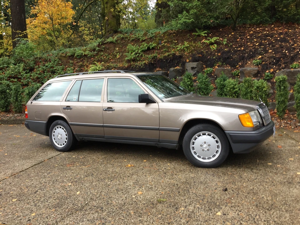 1988 Mercedes-Benz W124 E-Class - Image 3 of 31