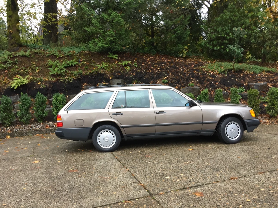1988 Mercedes-Benz W124 E-Class - Image 5 of 31