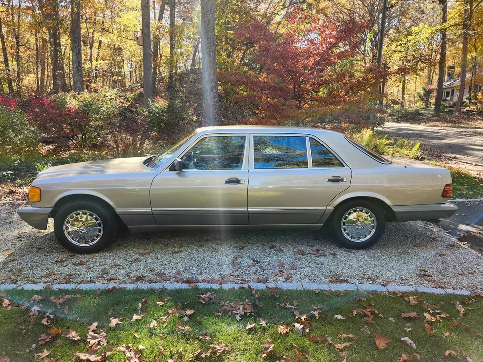1988 Mercedes-Benz W126 S-Class Sedan - Image 19 of 31