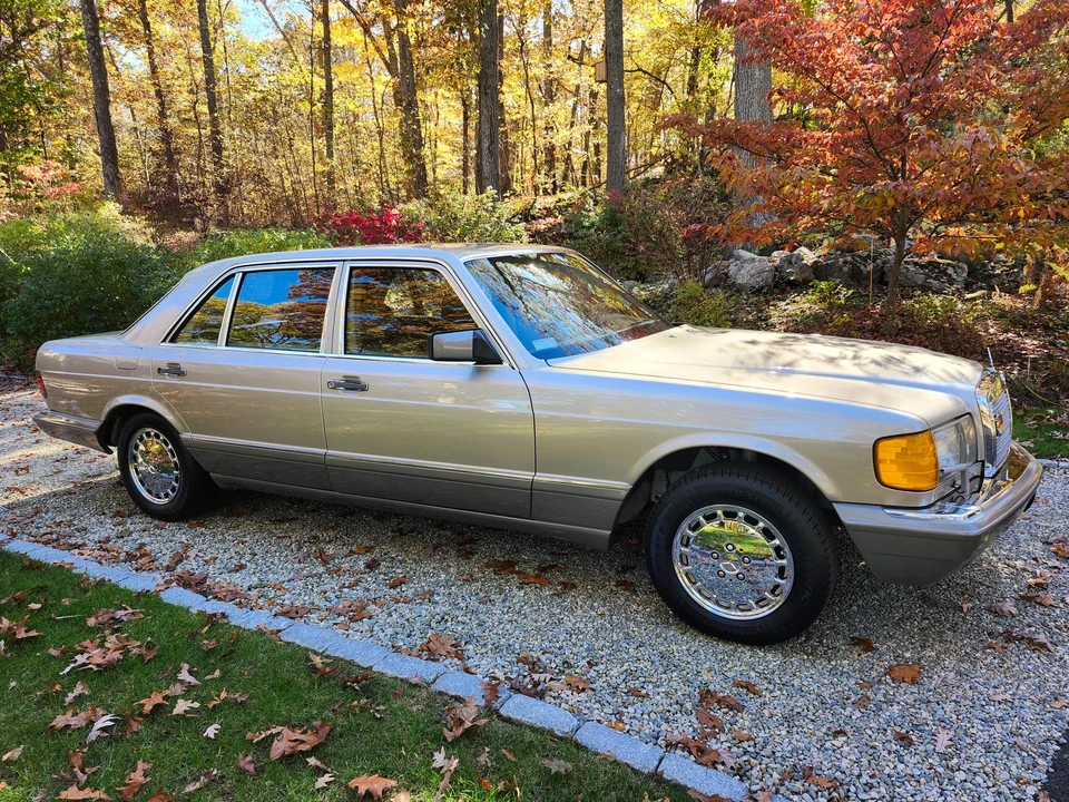 1988 Mercedes-Benz W126 S-Class Sedan - Image 16 of 31