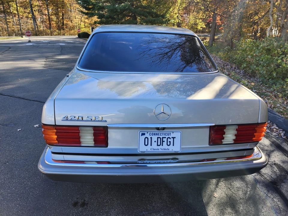 1988 Mercedes-Benz W126 S-Class Sedan - Image 11 of 31