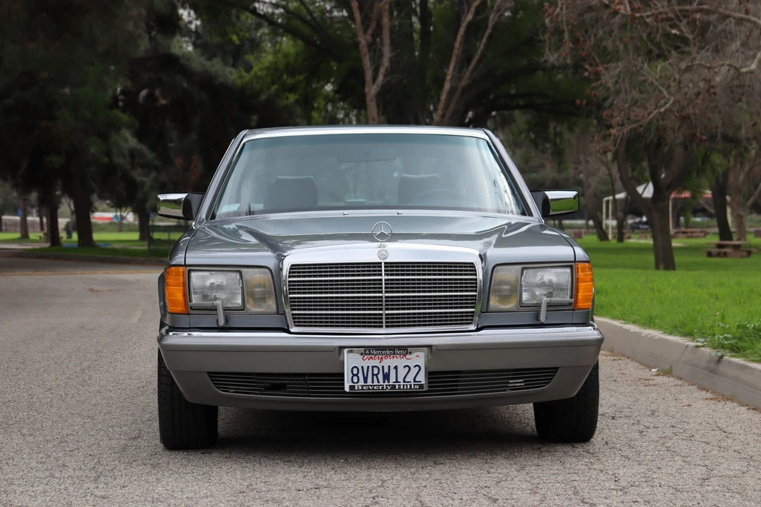 1988 Mercedes-Benz W126 S-Class Sedan - Image 7 of 31