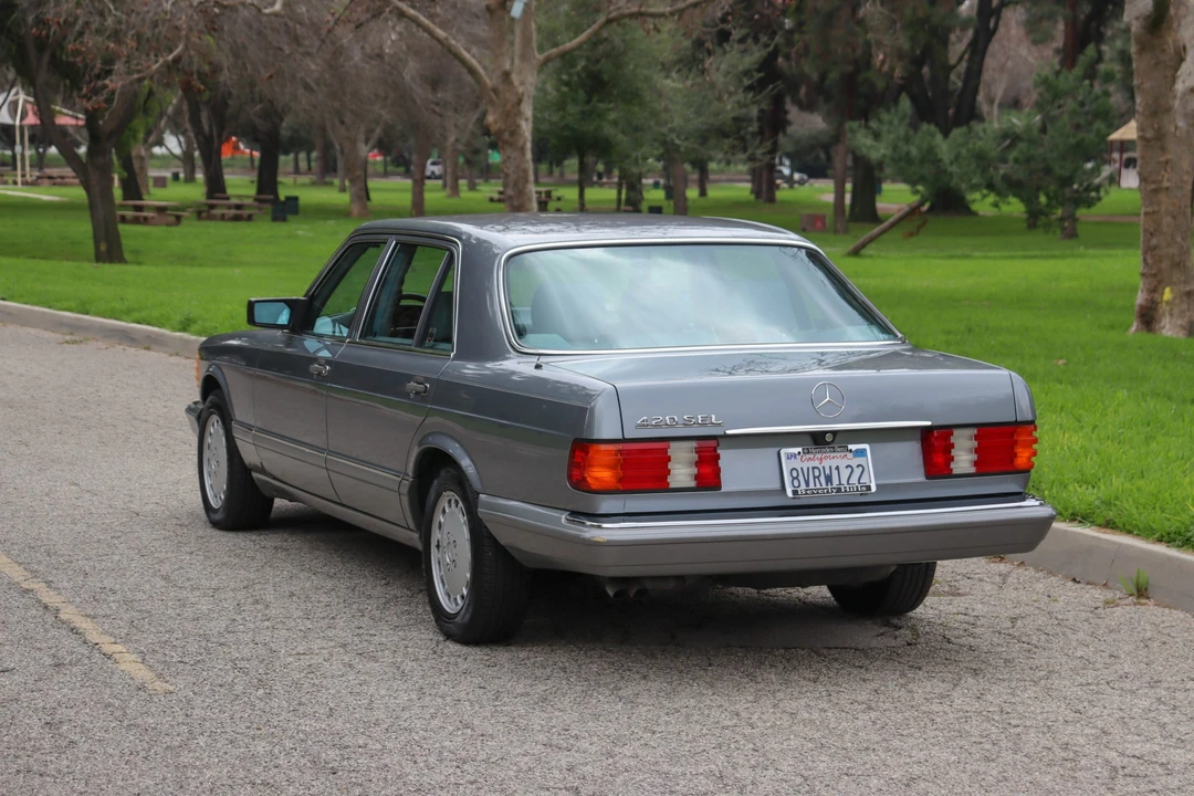 1988 Mercedes-Benz W126 S-Class Sedan - Image 26 of 31