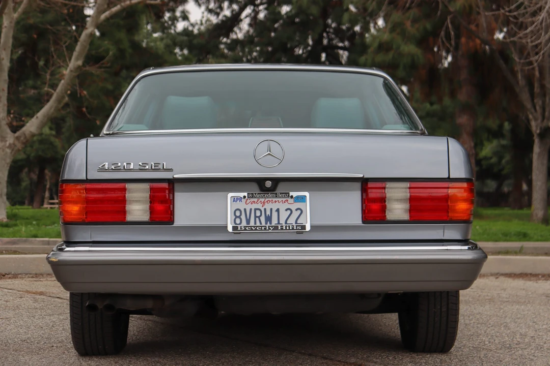 1988 Mercedes-Benz W126 S-Class Sedan - Image 24 of 31