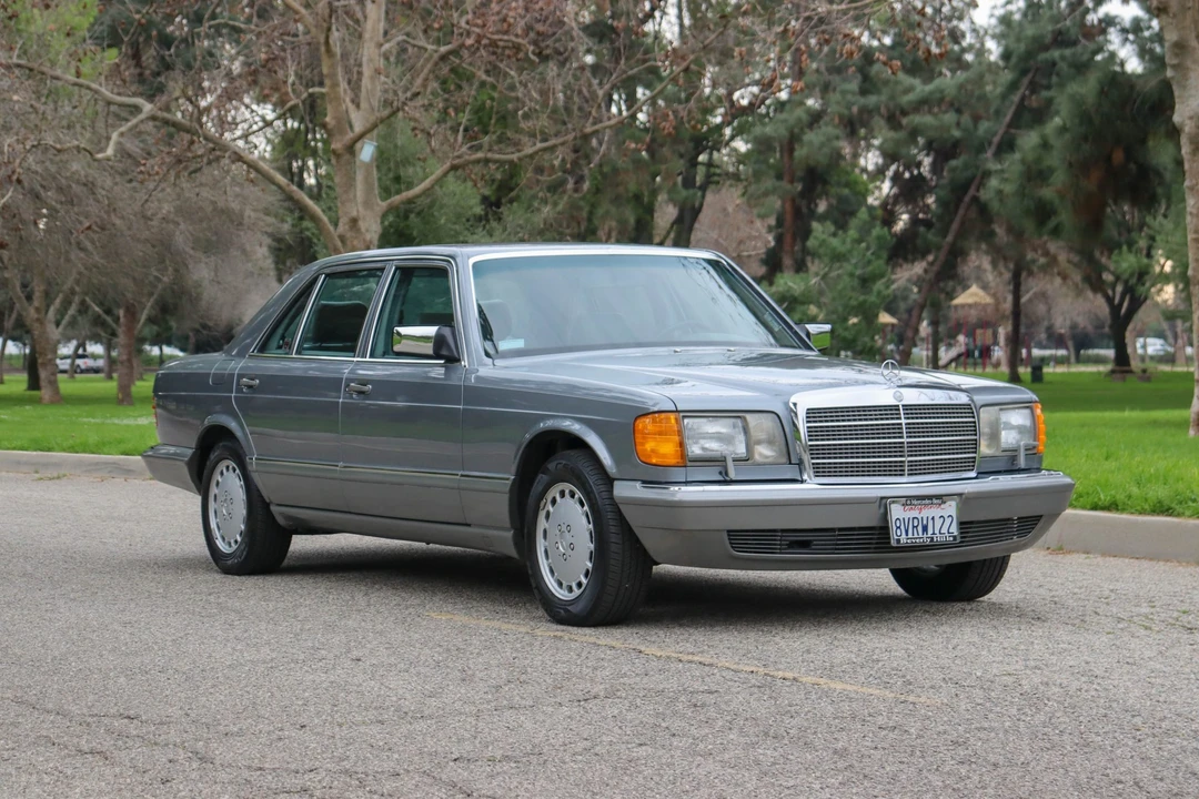 1988 Mercedes-Benz W126 S-Class Sedan - Image 9 of 31