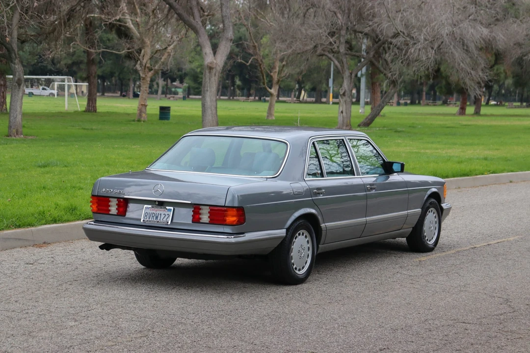 1988 Mercedes-Benz W126 S-Class Sedan - Image 19 of 31