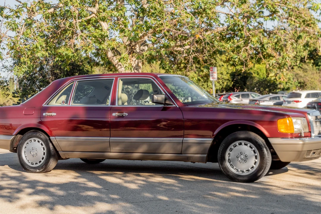 1988 Mercedes-Benz W126 S-Class Sedan - Image 27 of 31