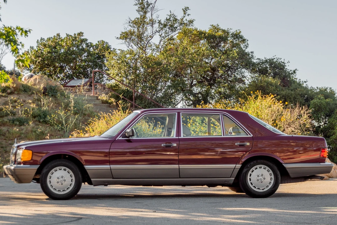 1988 Mercedes-Benz W126 S-Class Sedan - Image 16 of 31