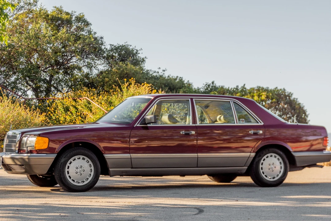 1988 Mercedes-Benz W126 S-Class Sedan - Image 15 of 31