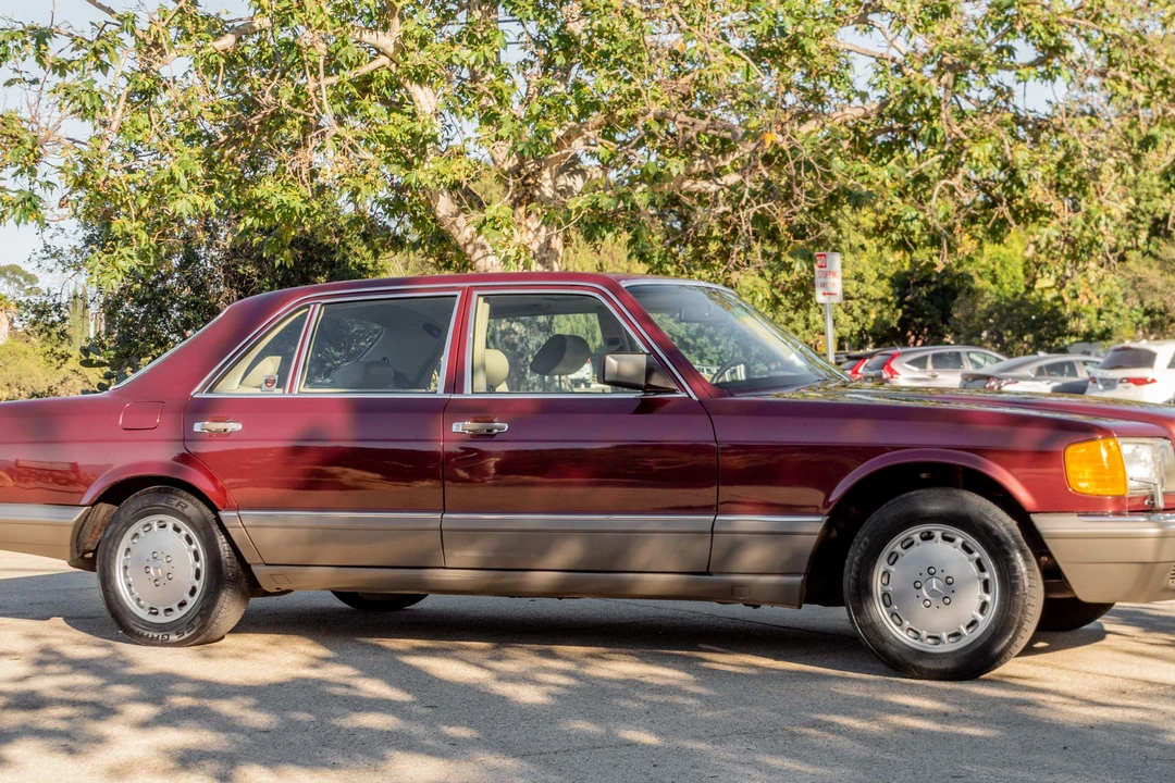 1988 Mercedes-Benz W126 S-Class Sedan - Image 28 of 31