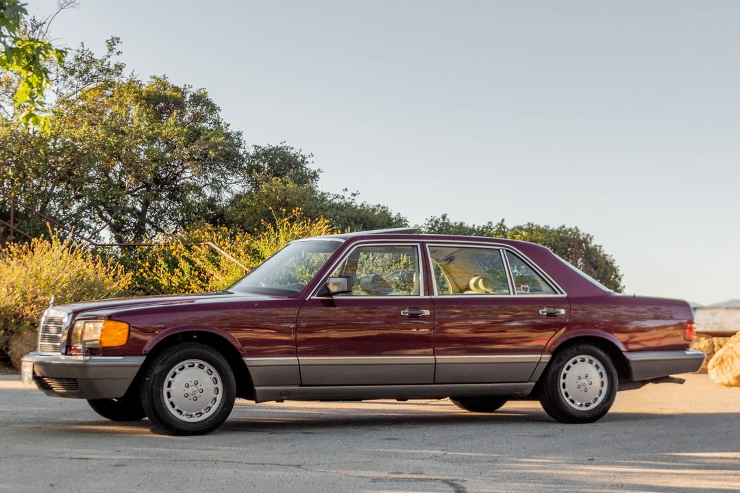1988 Mercedes-Benz W126 S-Class Sedan - Image 19 of 31