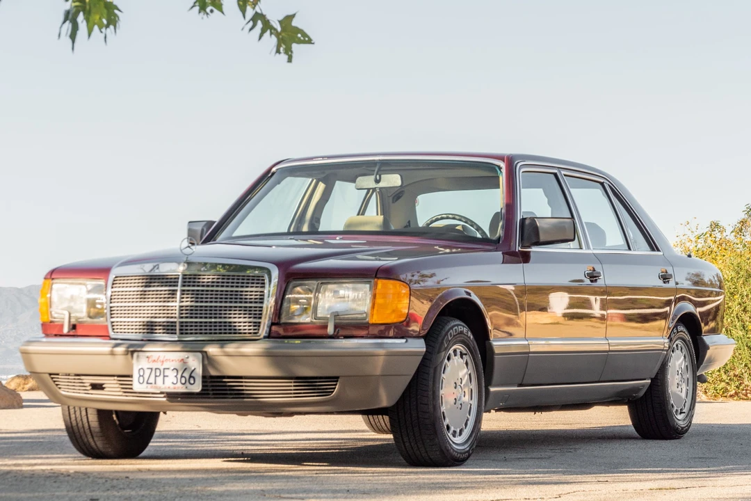 1988 Mercedes-Benz W126 S-Class Sedan - Image 4 of 31