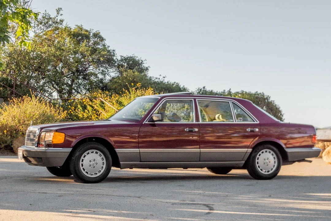 1988 Mercedes-Benz W126 S-Class Sedan - Image 20 of 31
