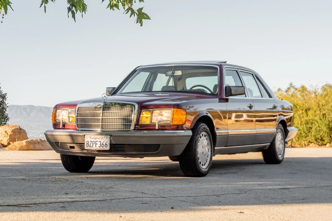 1988 Mercedes-Benz W126 S-Class Sedan - Image 5 of 31