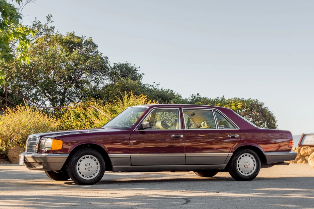 1988 Mercedes-Benz W126 S-Class Sedan - Image 14 of 31