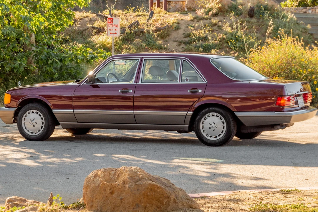 1988 Mercedes-Benz W126 S-Class Sedan - Image 18 of 31