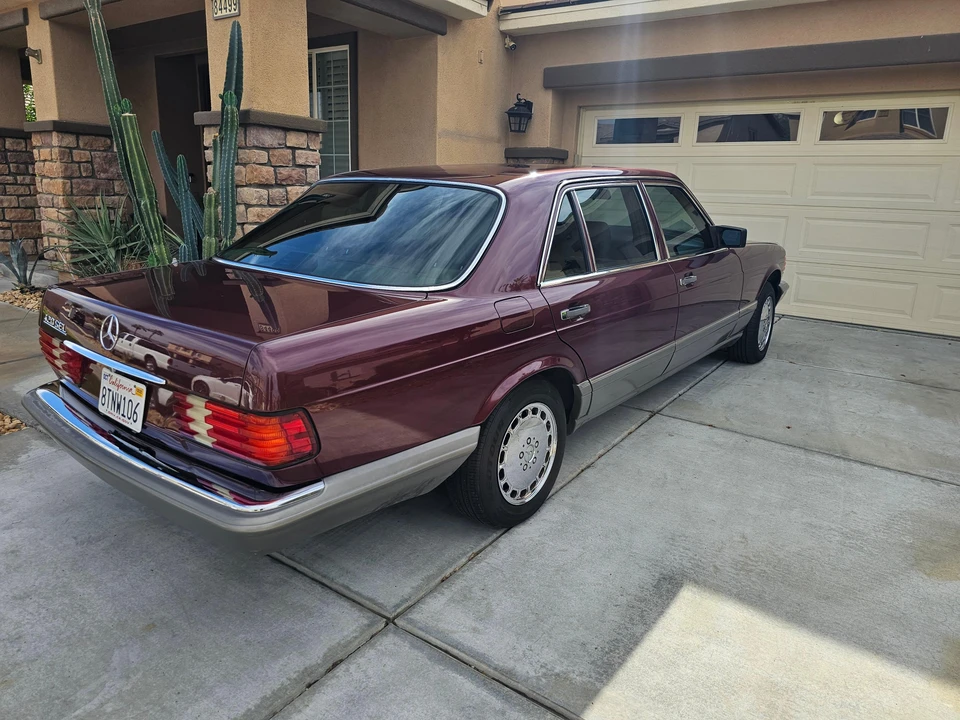 1988 Mercedes-Benz W126 S-Class Sedan - Image 24 of 31
