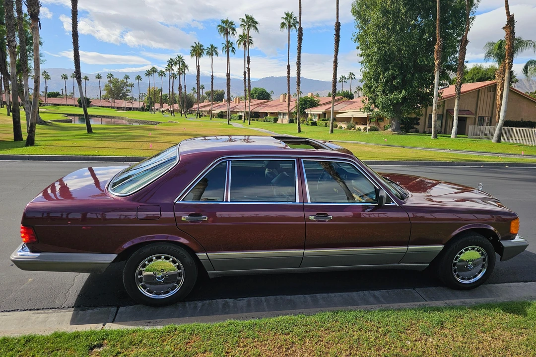 1988 Mercedes-Benz W126 S-Class Sedan - Image 3 of 31