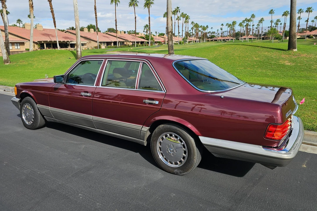 1988 Mercedes-Benz W126 S-Class Sedan - Image 4 of 31