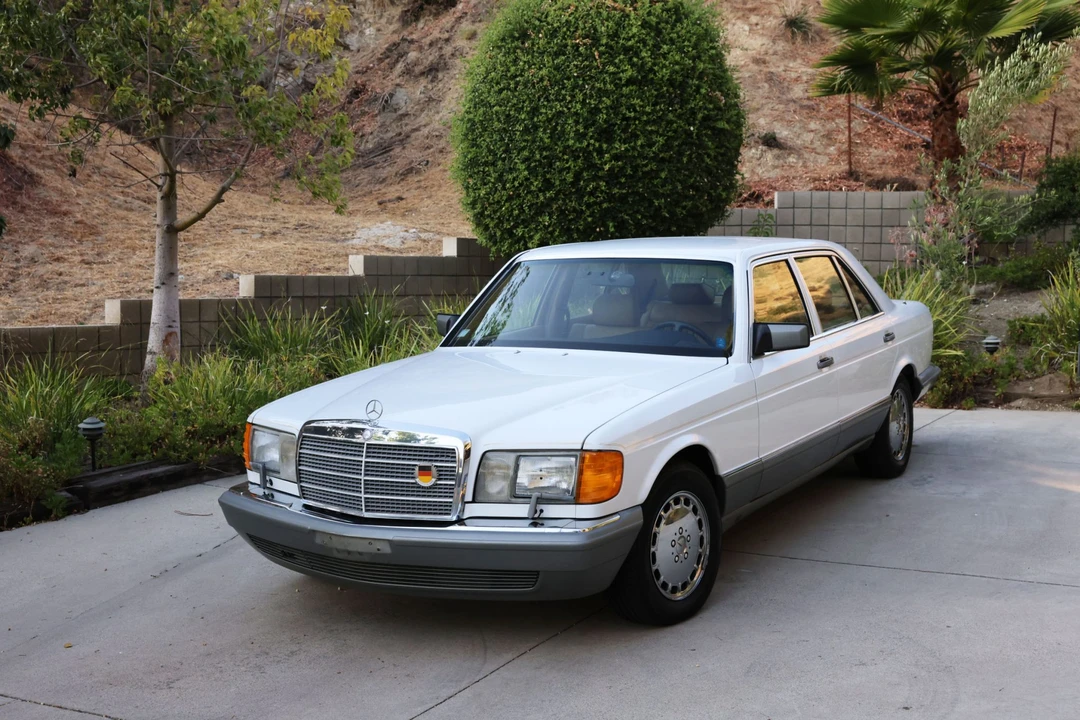 1988 Mercedes-Benz W126 S-Class Sedan - Image 9 of 31