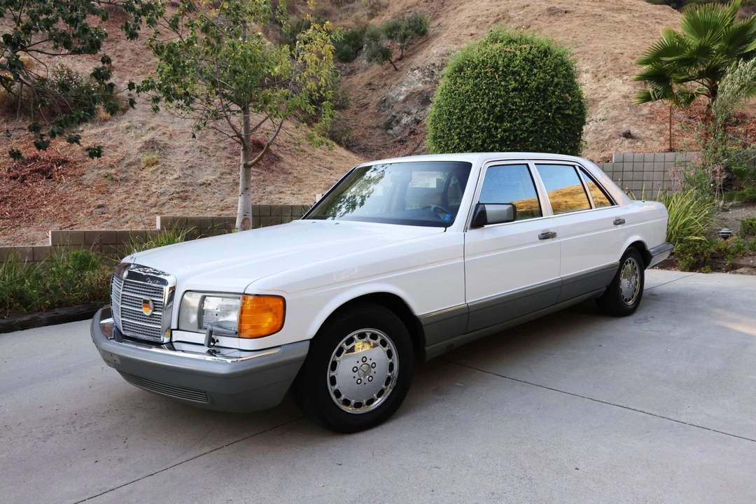 1988 Mercedes-Benz W126 S-Class Sedan - Image 13 of 31