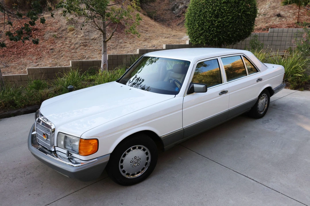 1988 Mercedes-Benz W126 S-Class Sedan - Image 14 of 31