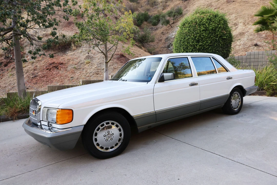 1988 Mercedes-Benz W126 S-Class Sedan - Image 15 of 31