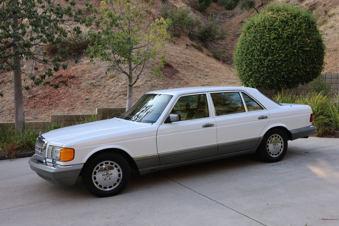 1988 Mercedes-Benz W126 S-Class Sedan - Image 16 of 31