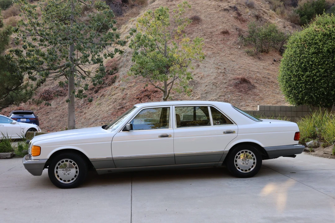1988 Mercedes-Benz W126 S-Class Sedan - Image 19 of 31