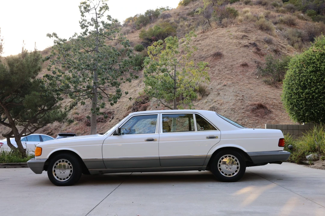 1988 Mercedes-Benz W126 S-Class Sedan - Image 20 of 31