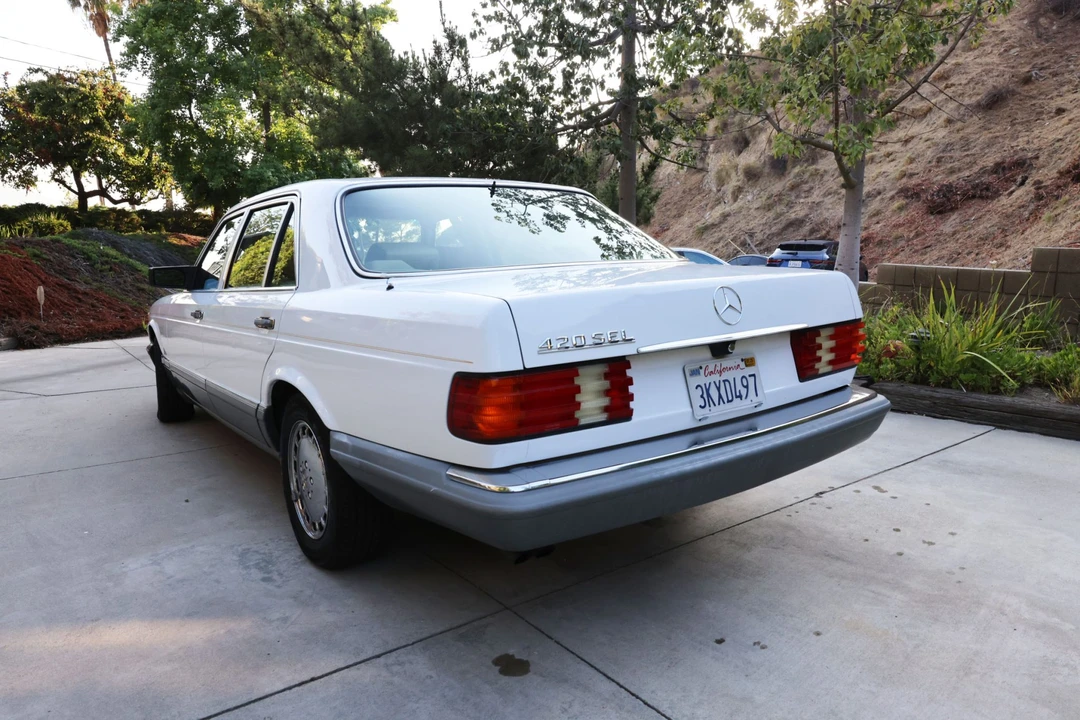 1988 Mercedes-Benz W126 S-Class Sedan - Image 26 of 31