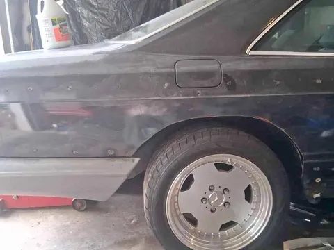 1988 Mercedes-Benz 500 SEC Coupe 2D