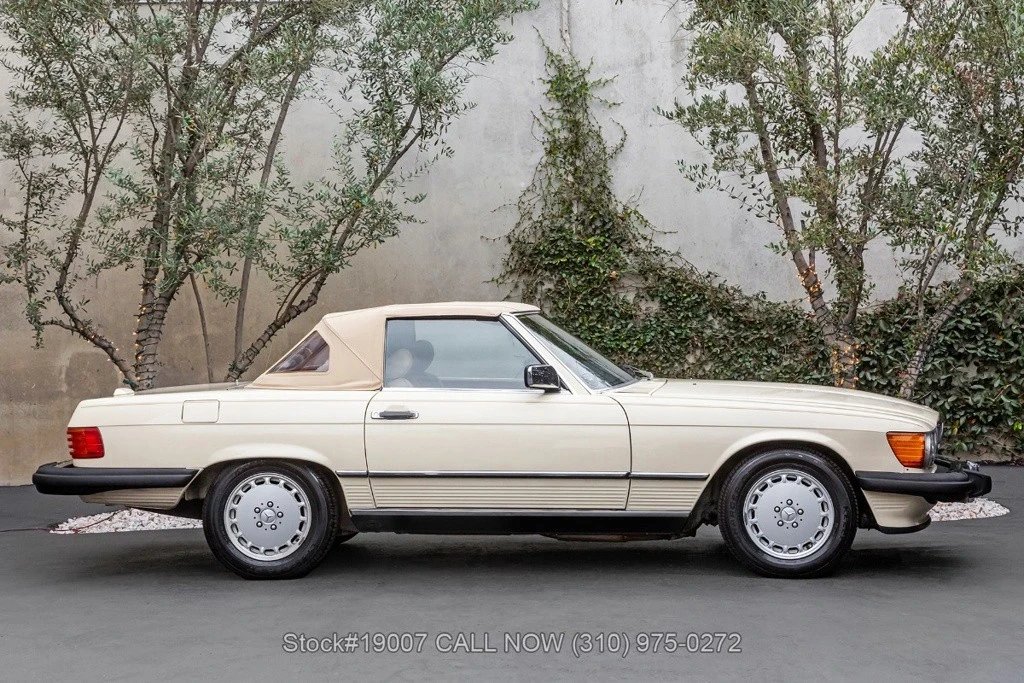 1988 Mercedes-Benz 500E & E500 - Image 10 of 12