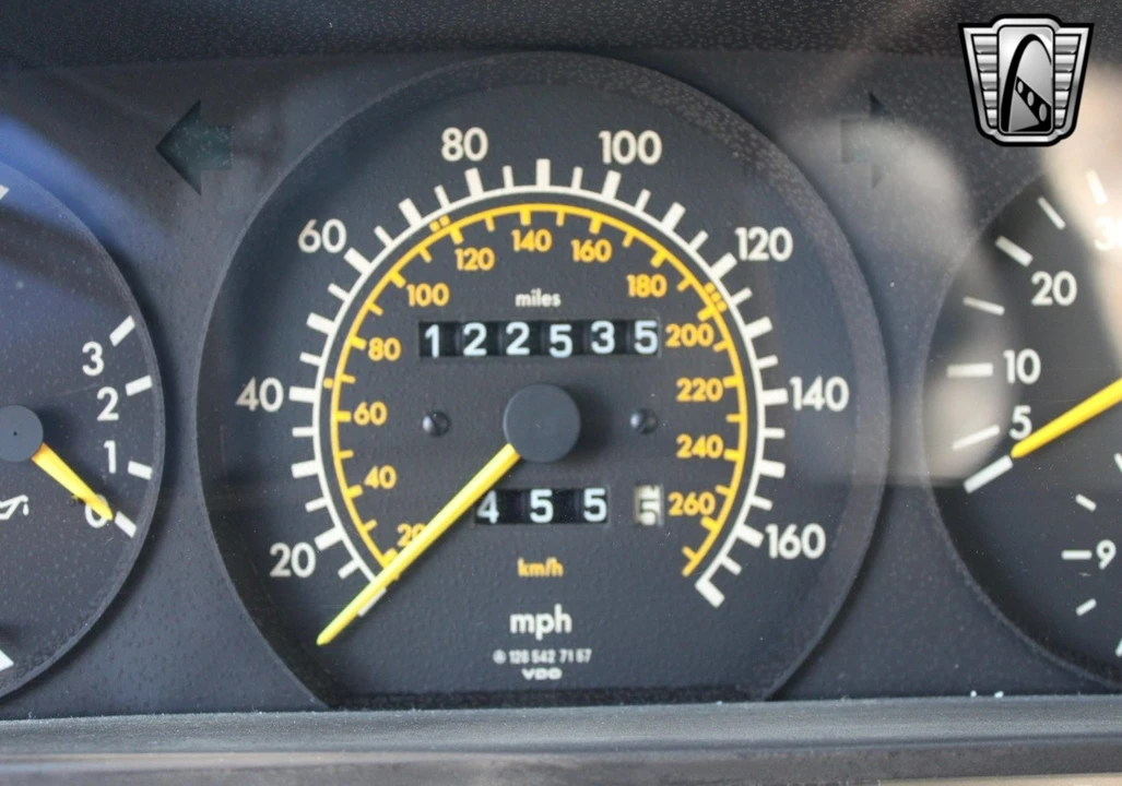 1988 Mercedes-Benz 500E & E500 - Image 19 of 21