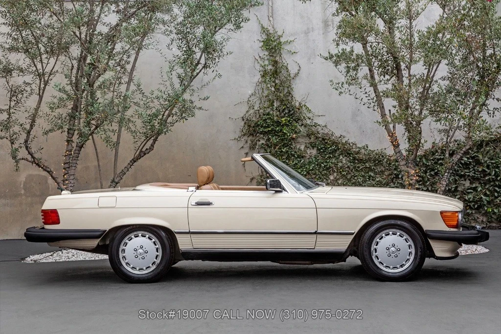 1988 Mercedes-Benz 500E & E500 - Image 4 of 12