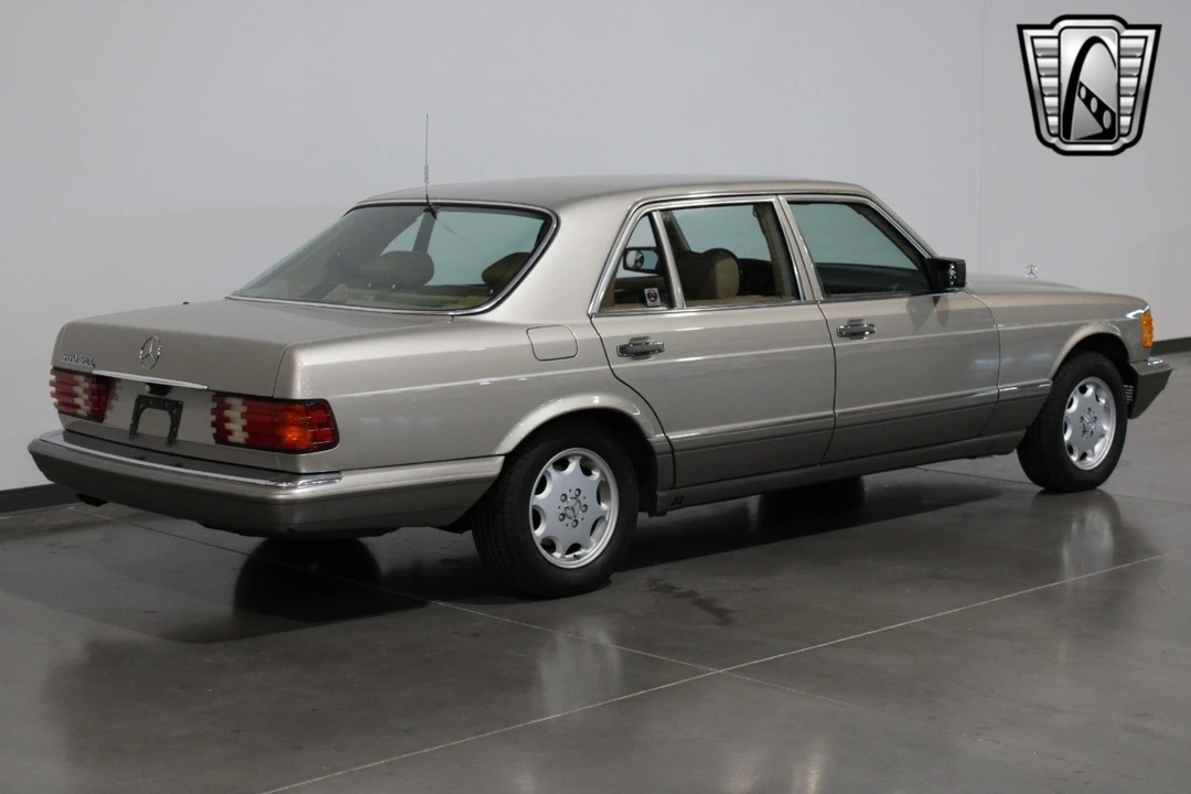 1988 Mercedes-Benz 500E & E500 - Image 19 of 21