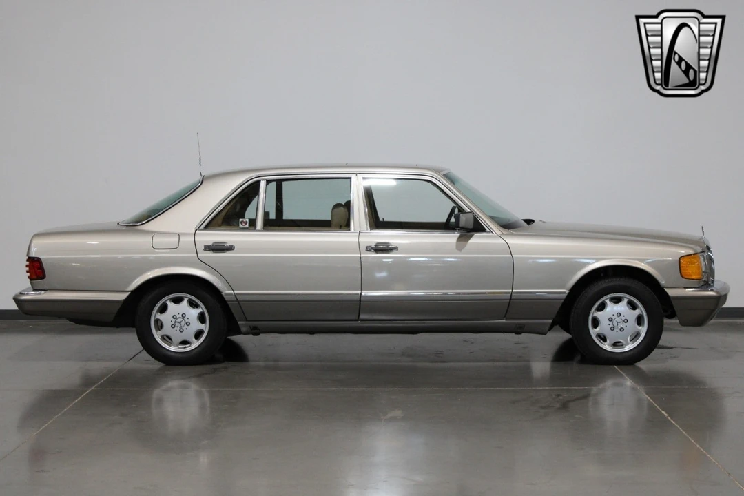 1988 Mercedes-Benz 500E & E500 - Image 18 of 21