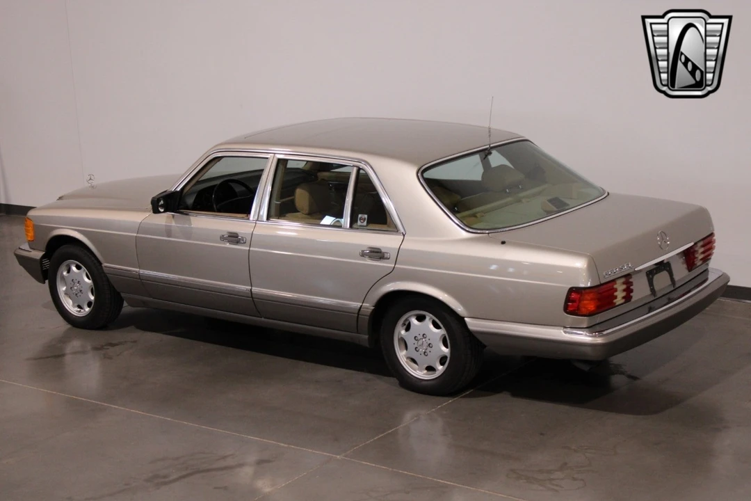 1988 Mercedes-Benz 500E & E500 - Image 13 of 21